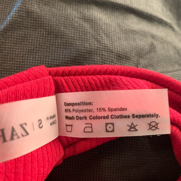 BRAND NEW red ribbed bikini bottoms. Never worn - Picture 3 of 5